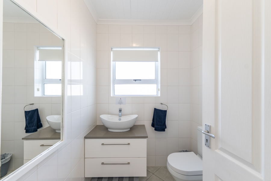 4 Bedroom Property for Sale in Oceanview Heights Western Cape